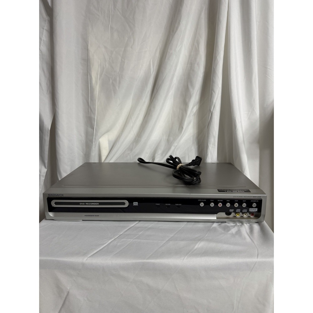Magnavox MWR10D6 DVD Player Recorder Progressive Scan Silver 2006